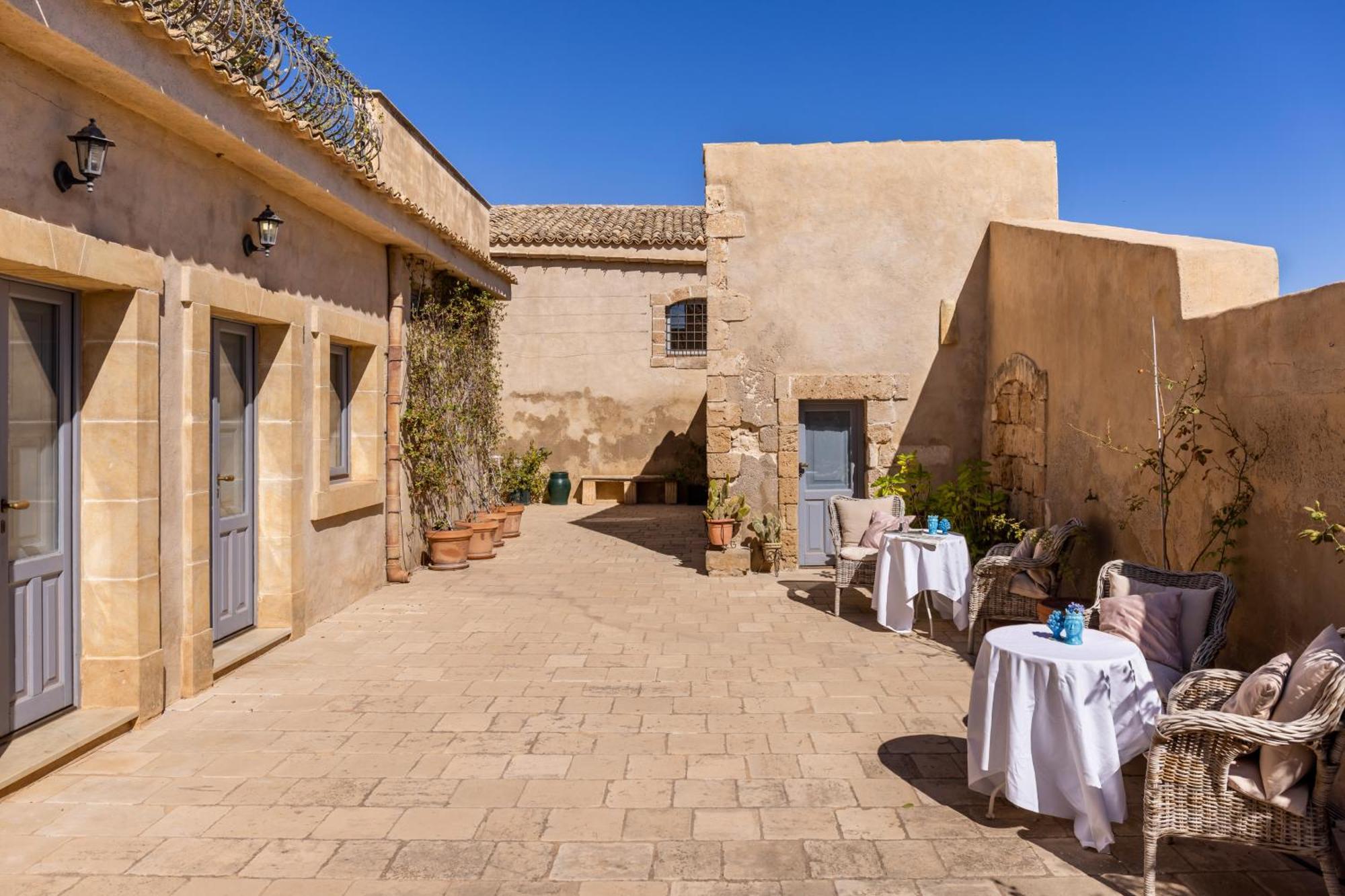 Masseria Costanza Vendicari Noto Bagian luar foto